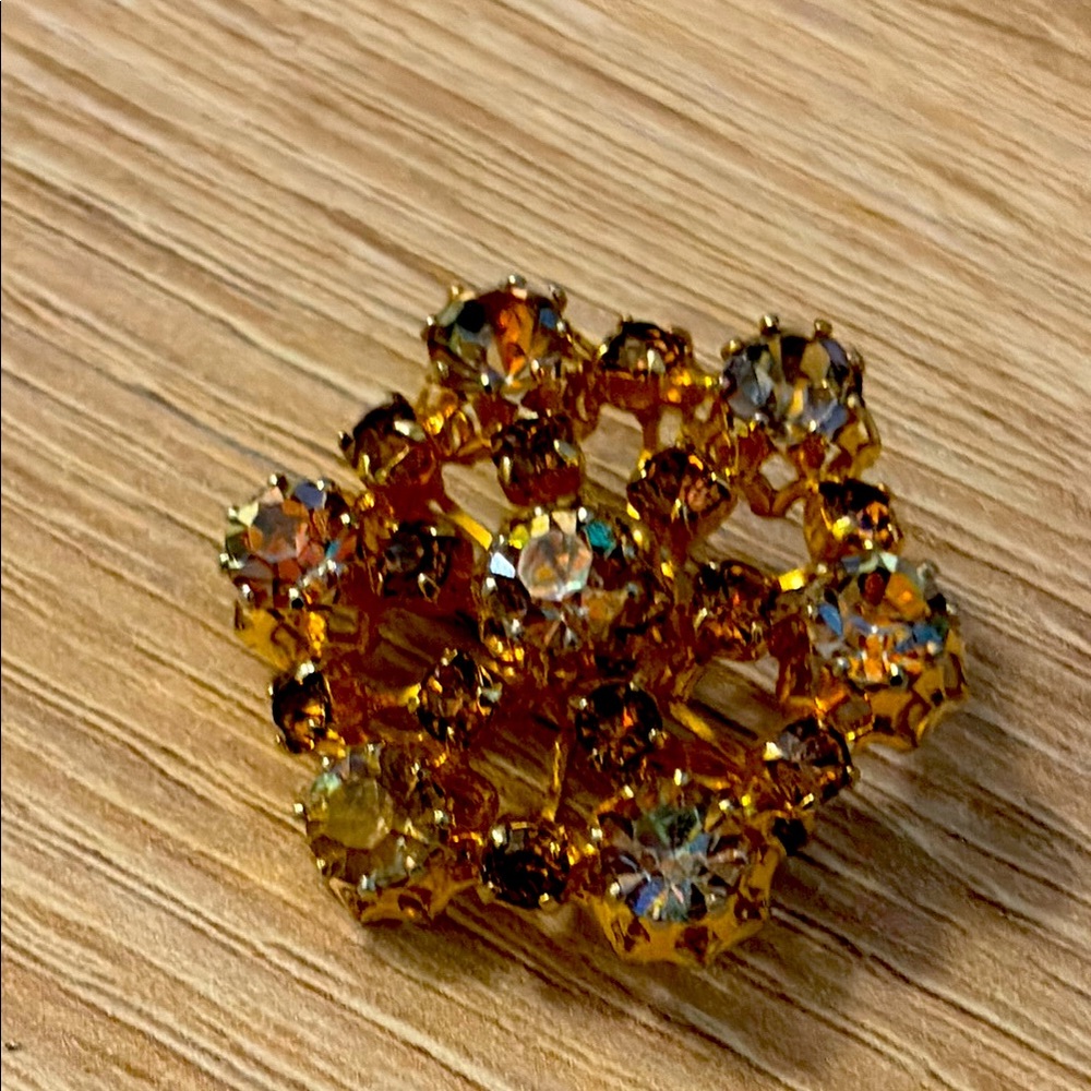 Vintage Elegant Gold Crystal borialis Brooch - Picture 1 of 3